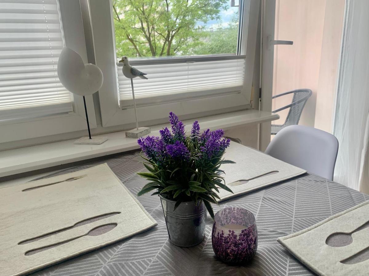 Wera - Klimatyczny Apartament 300 M Od Plazy Brzezno - Azw Gdańsk Kültér fotó